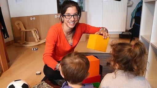 Carolina Viñas, presidenta de la Red de Madres de Día, en su casa de Pozuelo de Alarcón