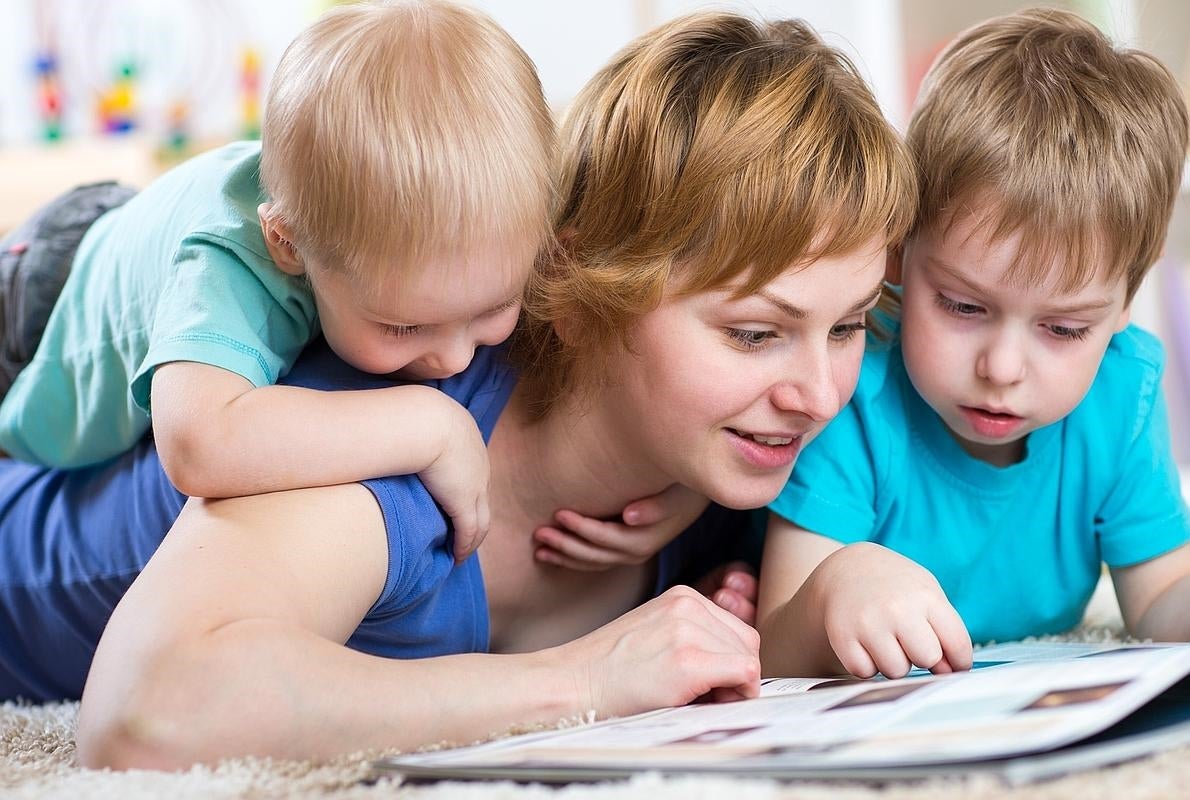 Estos son los errores que cometen los padres y que alejan a sus hijos de la lectura