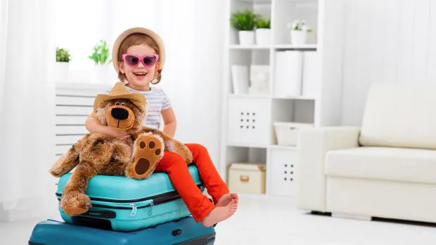 ¿Qué deben llevar los niños al irse de viaje?