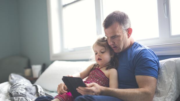 La formación digital de los padres es esencial para la educación en nuevas tecnologías de los niños