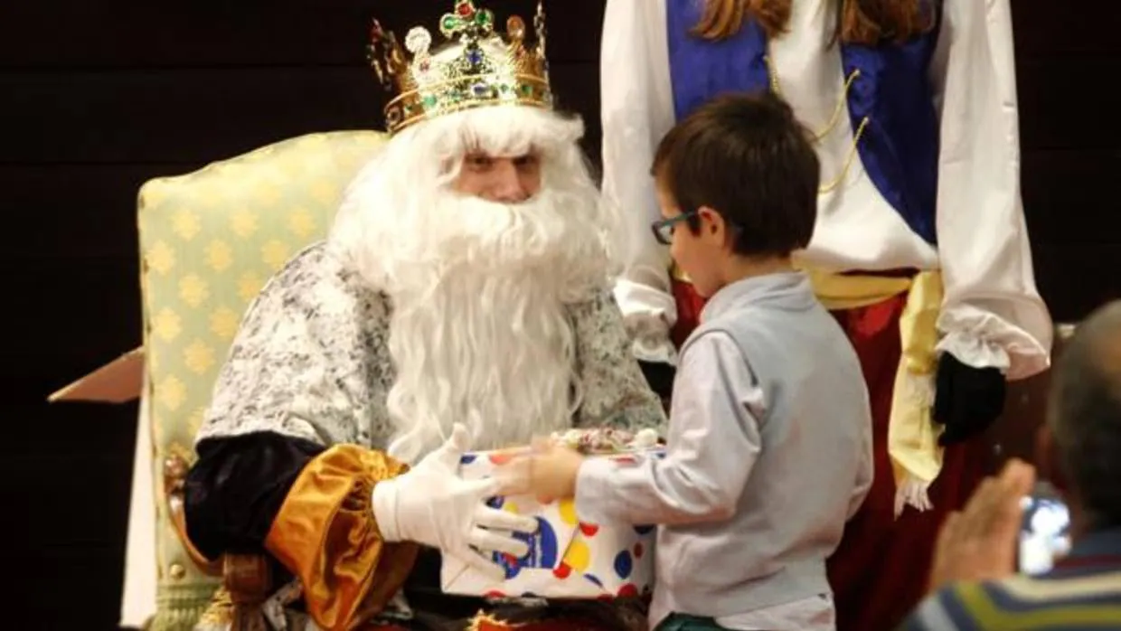 «Más de tres juguetes son demasiados para regalar a un niño el día de Reyes»
