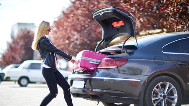 Las maletas trolley de cuatro ruedas, mejores que las de dos para la espalda