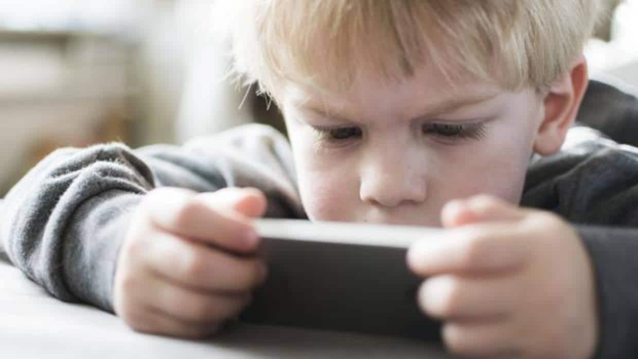 ¿A qué edad deberían los niños empezar a navegar por internet?