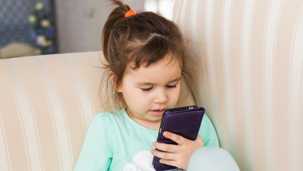 Ocho sencillos pasos para proteger a tus hijos en las redes sociales