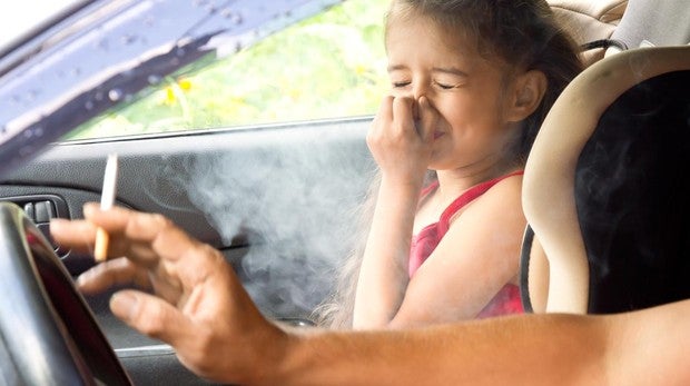 Exponer a los niños al humo de tabaco aumenta la probabilidad de que ronquen por la noche