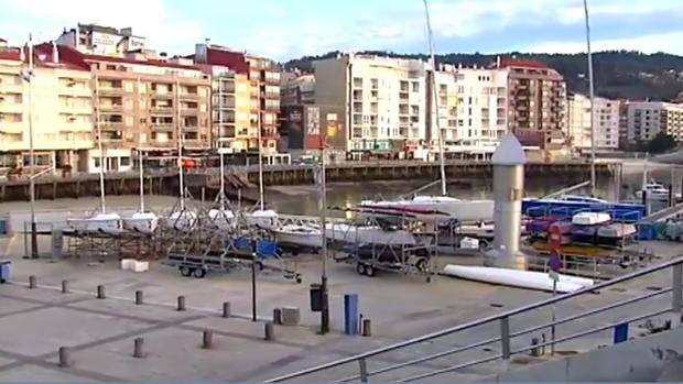 Un hombre agrede a dos mujeres en Sanxenxo tras insultos y gritos como: «Apestáis a sangre de regla»