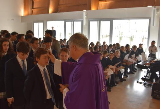 Comienza la Cuaresma en el Colegio CEU San Pablo Sevilla