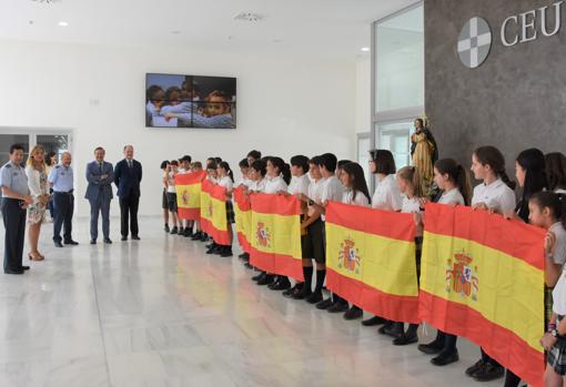 El General Enrique Biosca, Director de Enseñanza del Ejército del Aire, visita el Campus CEU Andalucía