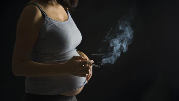 Así afecta al feto la exposición al cannabis durante el embarazo