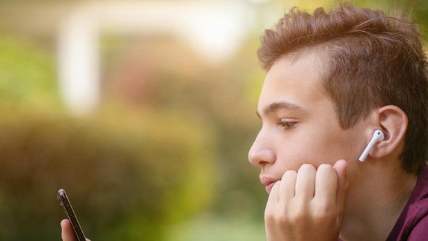 ¿Cuál es el estilo más adecuado para supervisar a un hijo adolescente?