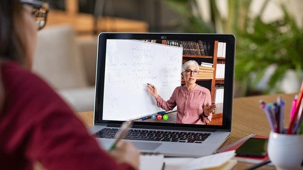 «Profes imprescindibles», el sentido homenaje de los alumnos a sus docentes