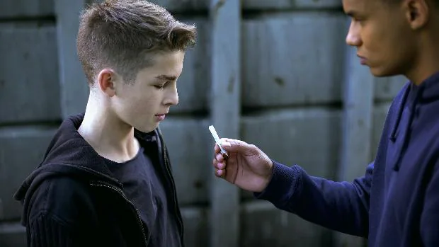 El 15% de los adolescentes ha fumado en el último mes y el 5% de los niños de 11 años lo ha probado