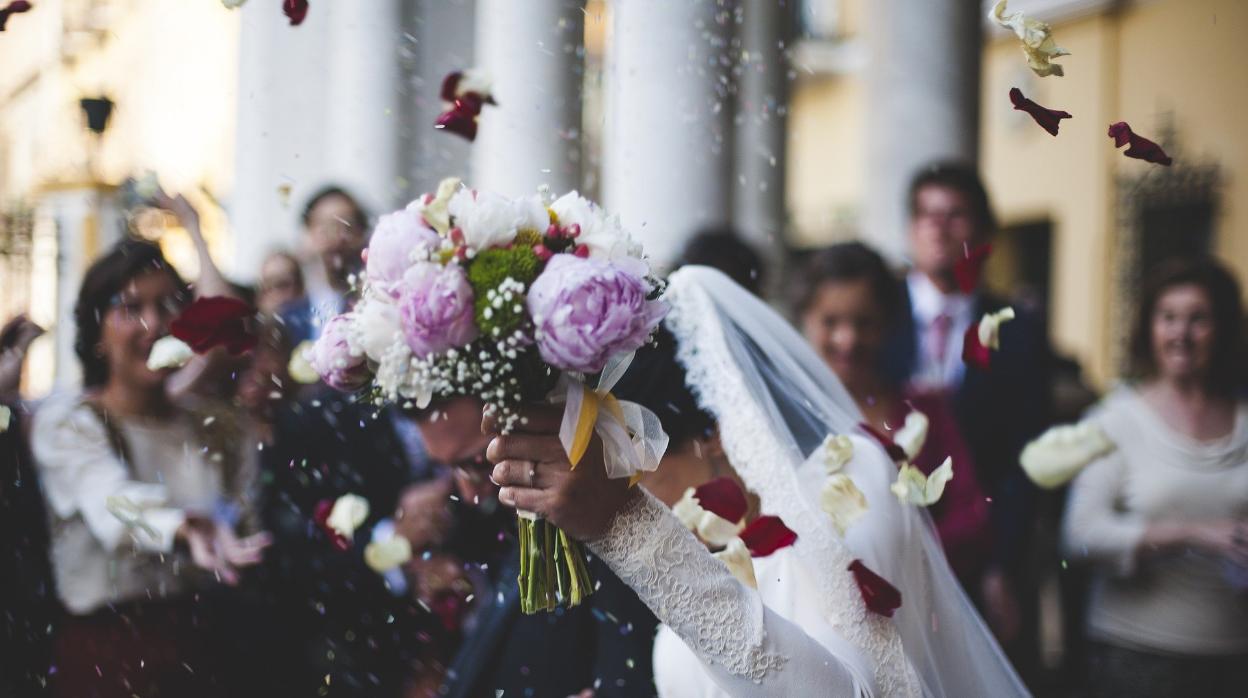 Así se casan las parejas en España: 20.150 euros de media y con ceremonia civil