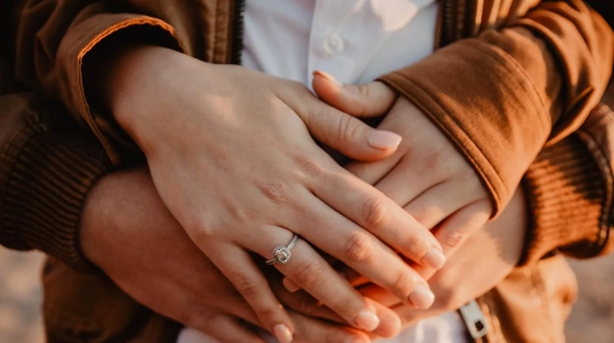 El confinamiento dispara el número de parejas que se han comprometido