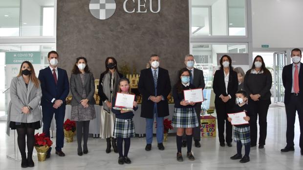 CEU Andalucía entrega los premios de su I Concurso de Navidad y de su III Concurso de Belenes
