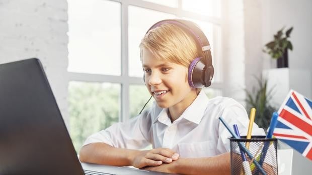 Esta es la mejor manera de ayudar a tus hijos con el inglés en casa, según un profesor del British Council