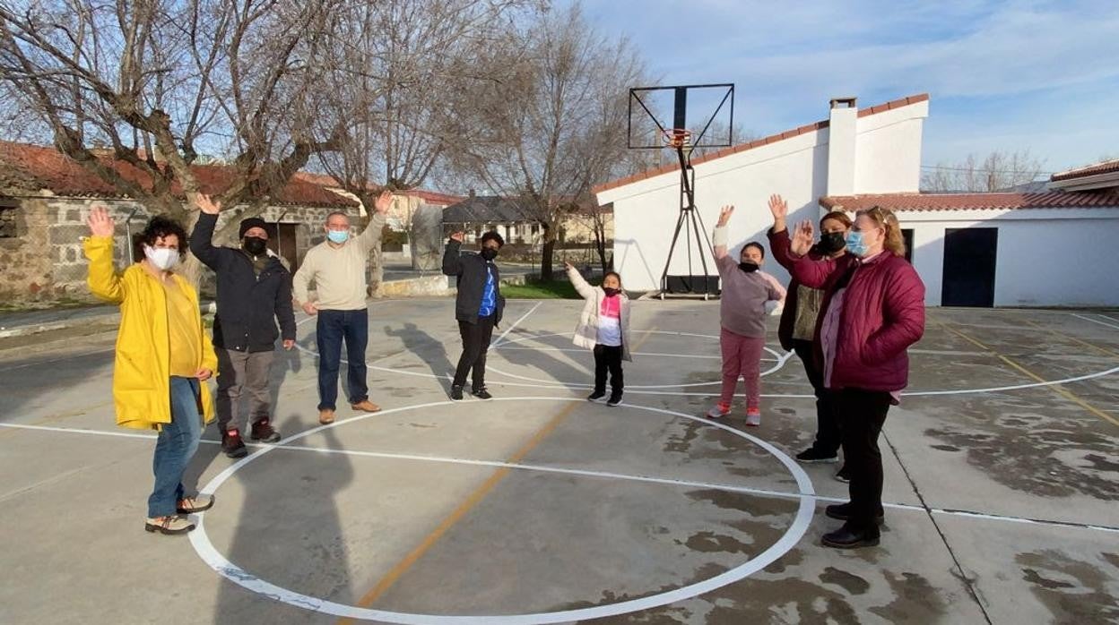 De la ciudad al campo: «Nos han buscado colegio, casa y trabajo»