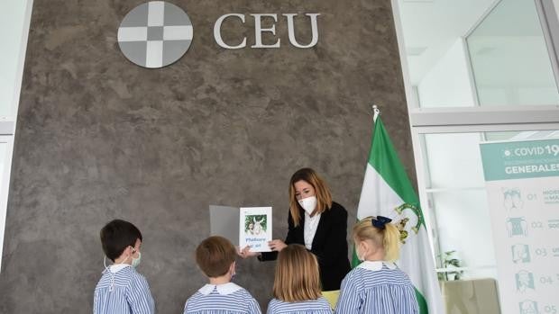 El Colegio CEU San Pablo Sevilla conmemora el Día de Andalucía