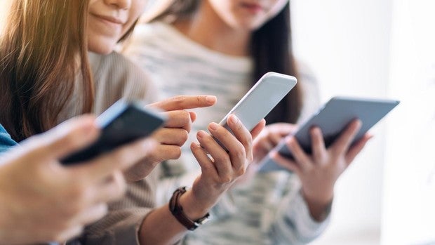 Retos virales: ¿por qué los adolescentes cometen actos crueles o se juegan la vida?