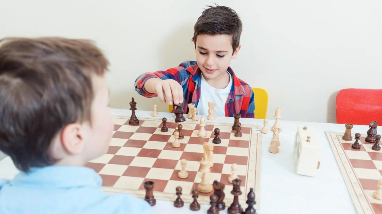 Por qué no hay que enseñarles ajedrez a los niños: es una droga