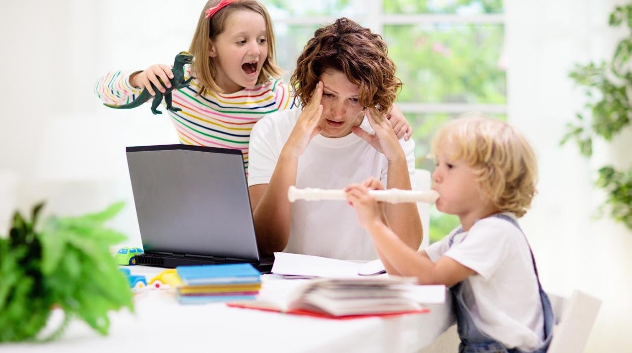 «Es necesario disminuir el tiempo de trabajo, favorecer la conciliación y que la mujer deje de hacer sobreesfuerzos»