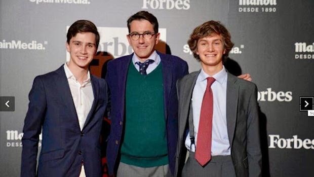 Las razones por las que dos españoles de 18 años aparecen en la Revista Forbes