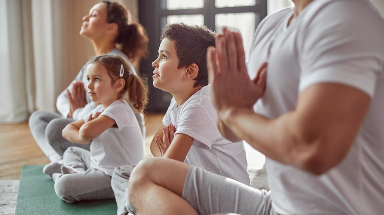 Claves para meditar en familia y ser ejemplo para los hijos
