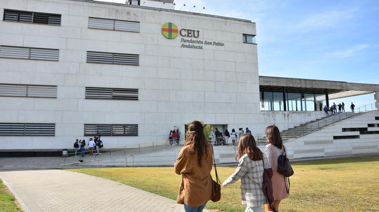 Grados y FP en CEU Andalucía, la apuesta por la empleabilidad del alumno