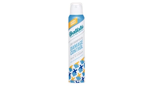 Cómo aplicar el champú en seco y cuál es el mejor según tu cabello