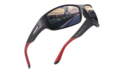 Gafas deportivas negras y rojas