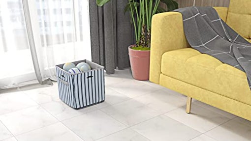 Suelo vinílico adhesivo