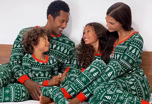 dieta estaño Caligrafía Los mejores pijamas de Navidad para toda la familia