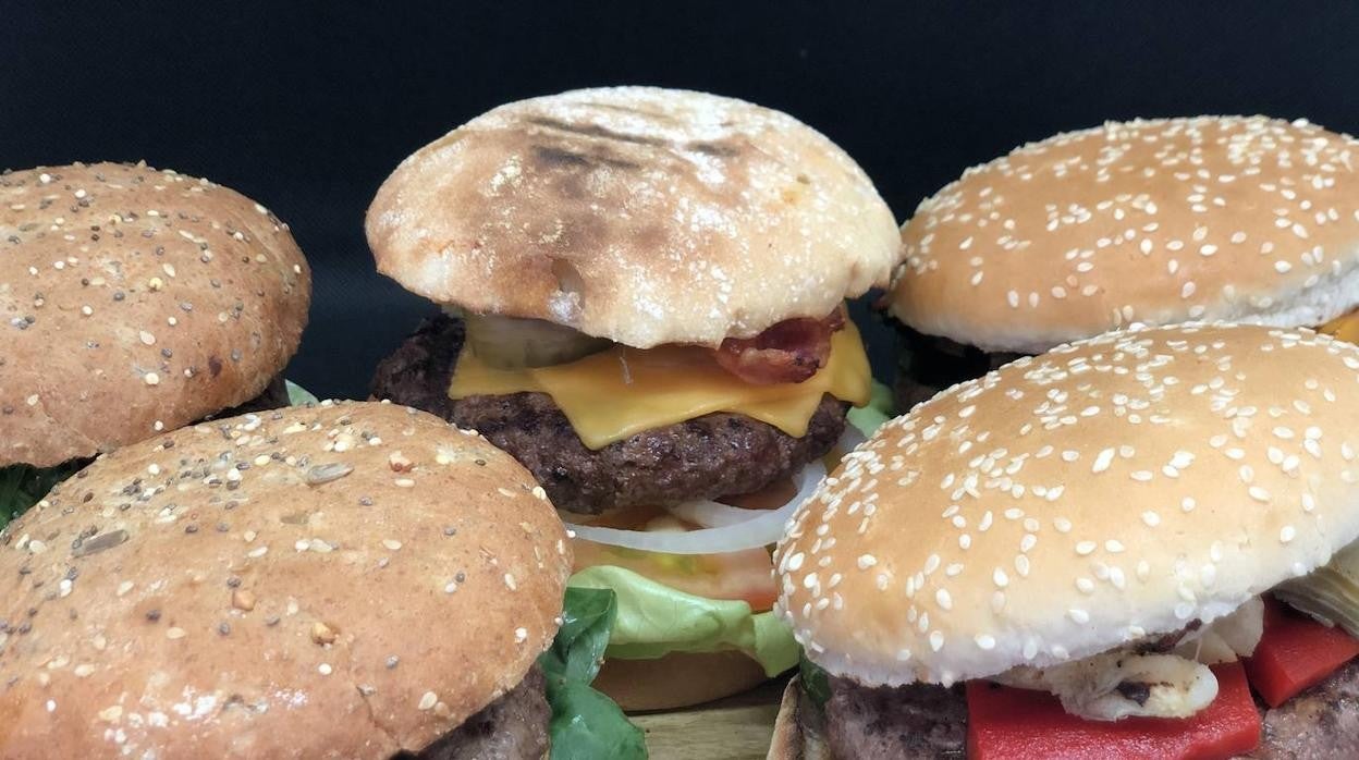 Estos son los cinco mejores quesos para acompañar tu hamburguesa