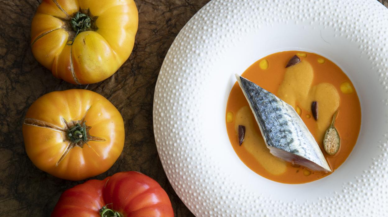 Plato del 'Menú lunar' que Mauro Colagreco, ponente en Madrid Fusión Alimentos de España, sirve en Mirazur