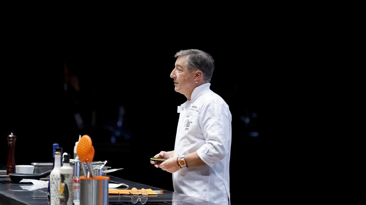 Joan Roca durate su ponencia en San Sebastián Gastronomika