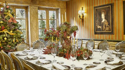 Salón del té del hotel Orfila, decorado por Navidad