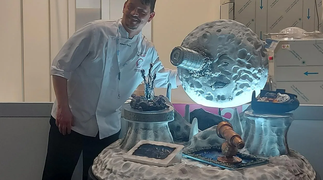 El campeón de esta edición 2022 y dueño de la pastelería Sant Croi, Albert Roca, se define como «pastelero, chocolatero y heladero»