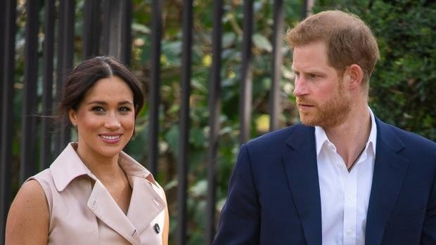 A Harry y Meghan Markle les crecen los enemigos