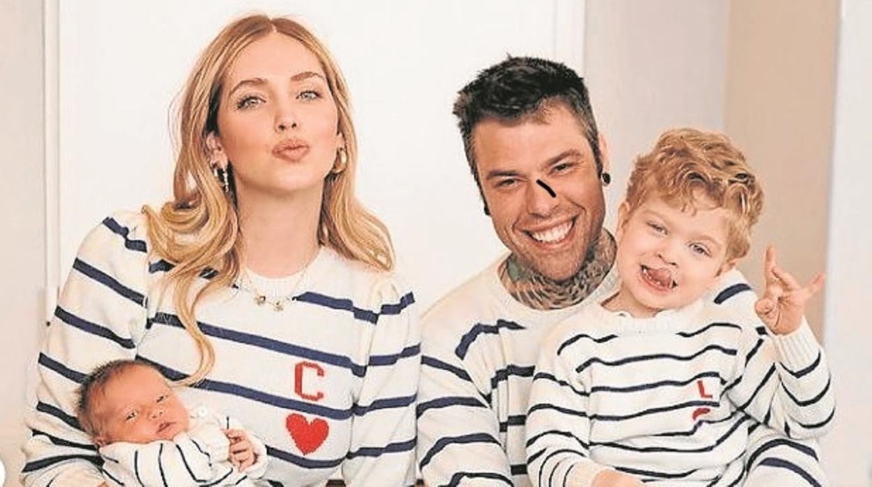 Chiara Ferragni junto a su familia