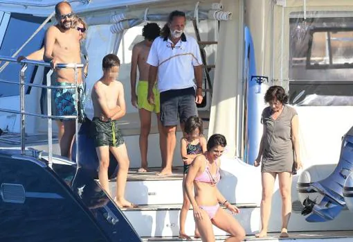Guardiola, con su familia en Ibiza en 2016