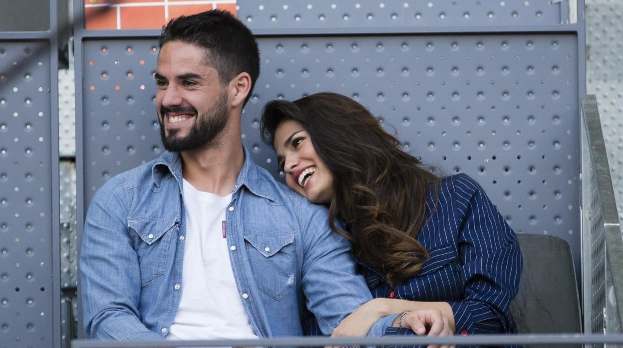 Sara Sálamo junto al futbolista Isco