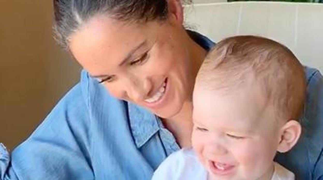 Meghan Markle, con su hijo Archie