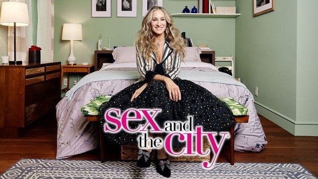 Ya puedes alquilar el mítico apartamento de Carrie Bradshaw y otras icónicas casas de series de TV