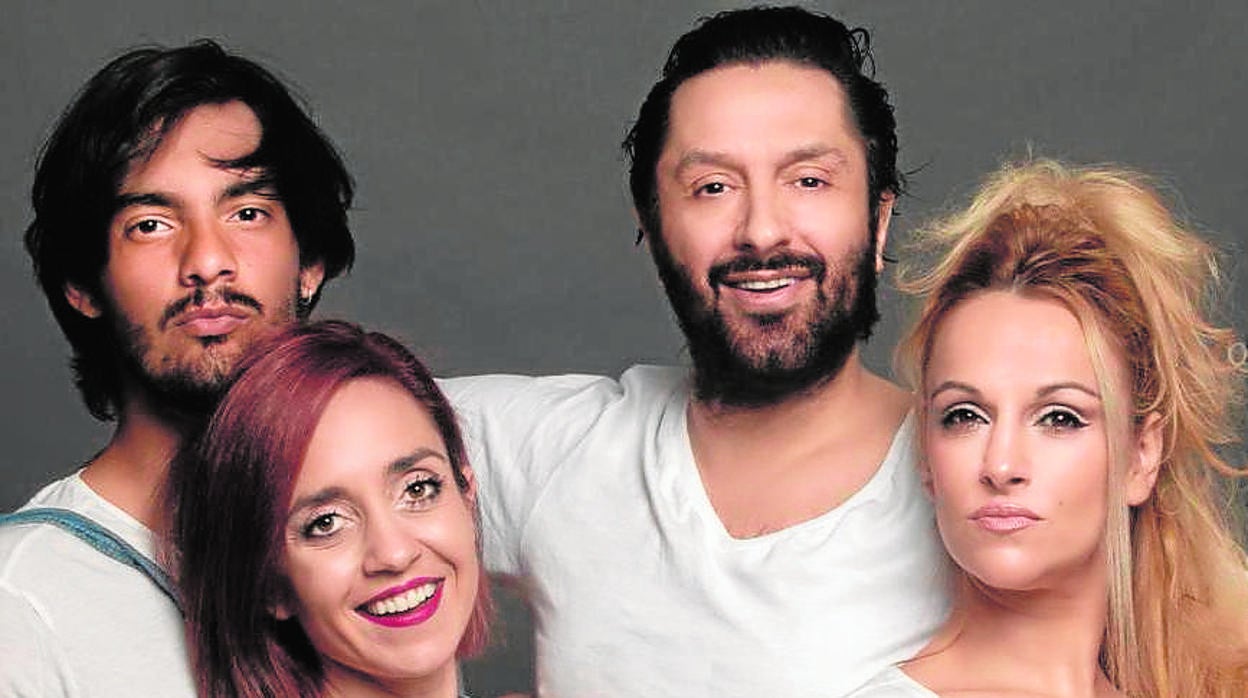 Rafael Amargo, Alejandro Reyes y dos compañeras de 'Yerma'