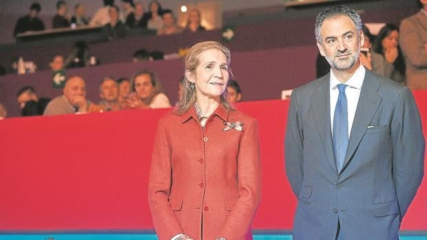 La Infanta Elena, ilusionada al ser reconocida por el mundo ecuestre