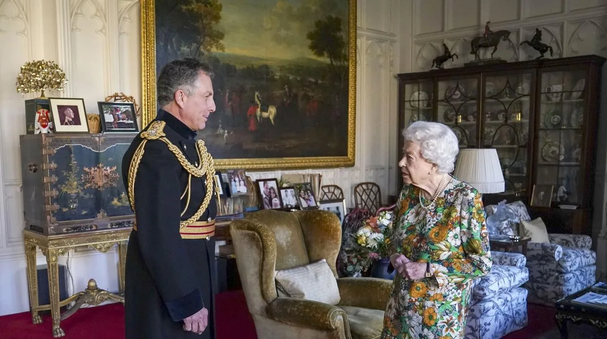 La Reina Isabel II, durante el encuentro que ha tenido este miércoles