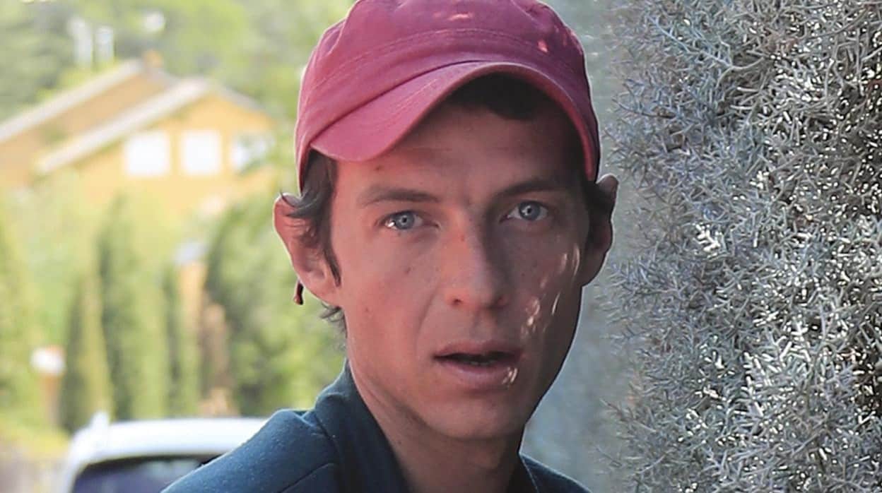 El hijo de Camilo Sesto se recupera tras días en la UCI por su adicción a las drogas