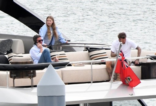 Harper Seven también estuvo en cubierta disfrutando de la jornada.