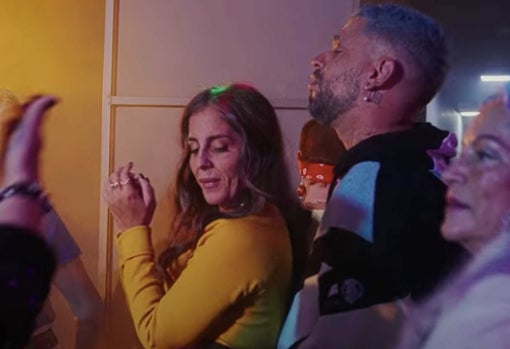 No es por la mala vida que le dan en 'Sálvame', es para el videoclip.