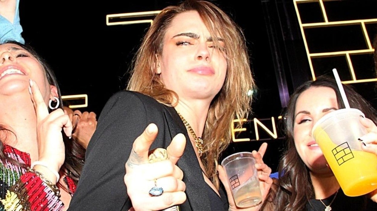 Cara Delevingne sale de fiesta con el alcalde de Nueva York y se lía